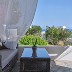 Ilios Home, Walking Distance From Logaras Sandy Beach, Paros Daire Piso Livadi