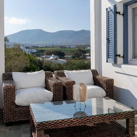 Ilios Home, Walking Distance From Logaras Sandy Beach, Paros Apartman