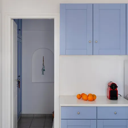 Ilios Home, Walking Distance From Logaras Sandy Beach, Paros Apartman *