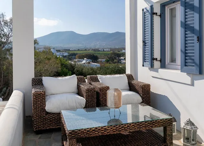 Ilios Home, Walking Distance From Logaras Sandy Beach, Paros Apartman