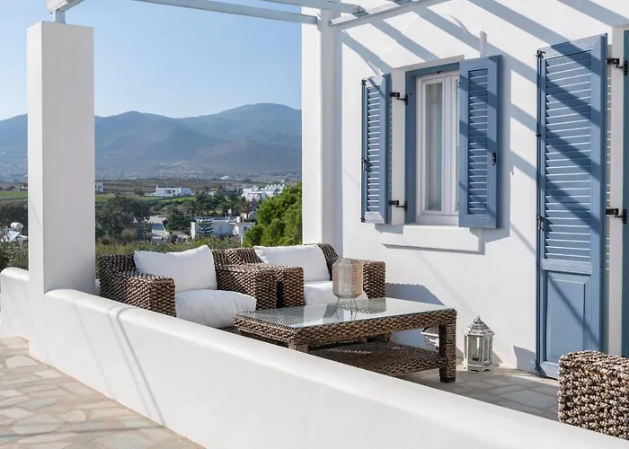 Ilios Home, Walking Distance From Logaras Sandy Beach, Paros Apartamento Piso Livadi