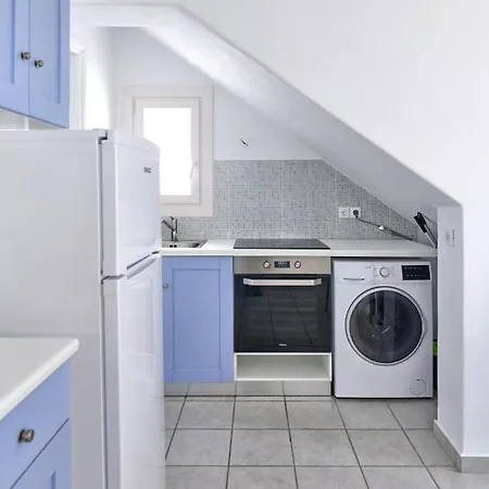 Ilios Home, Walking Distance From Logaras Sandy Beach, Paros Apartament